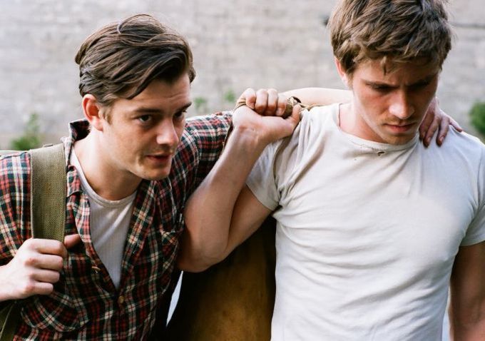 Sam Riley (Sal Paradise) y Garrett Hedlund (Dean Moriarty), en el camino de la mano de Salles